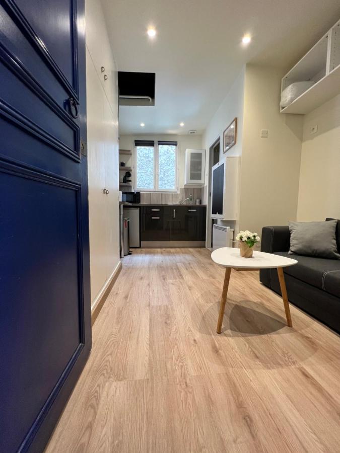 Studio neuf entièrement équipé et bien situé. Appartamento Parigi Esterno foto